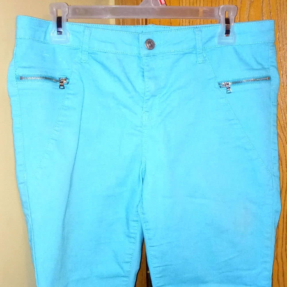 Sea green "LCW CASUAL" Size:44= XL ankle pants w/ zipper pockets